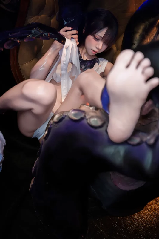 [纸悦Etsuko] [86P – 1511.6MB] 写真 – 大触手-幻梦社